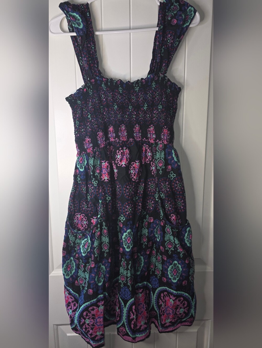 Pure Energy Gorgeous Vibrant Smocked Sundress NWOT Size S ❤️